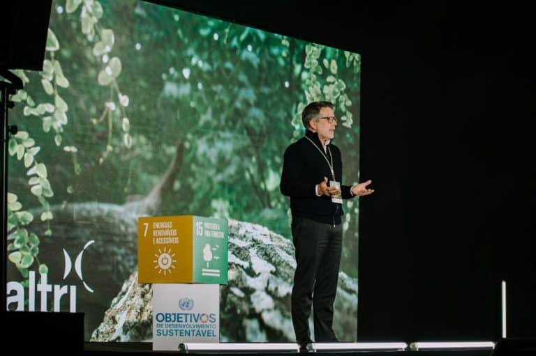 Altri planea una inversión en España de más de 850 millones de euros en una fábrica pionera mundial en el sector de fibras textiles sostenibles