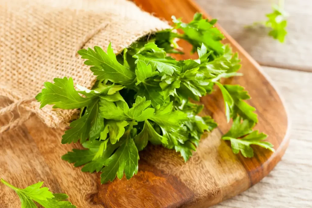 El ingrediente barato y delicioso para unos muslitos de pollo de impresión 32 Agrega sabor a la salsa