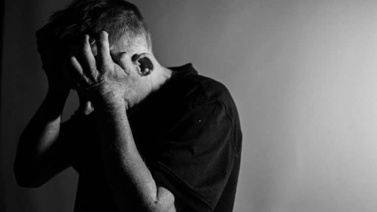 Uno de cada cinco universitarios ha tenido pensamientos suicidas, alerta un estudio