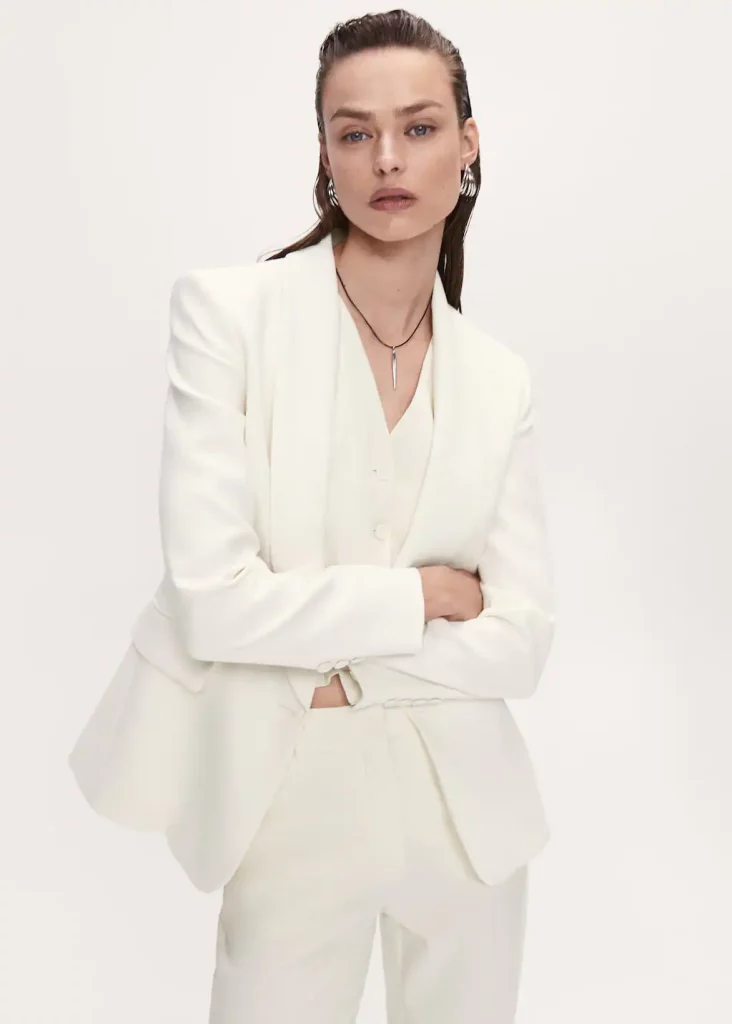 Las chaquetas y americanas de Mango más chics para lucir esta primavera