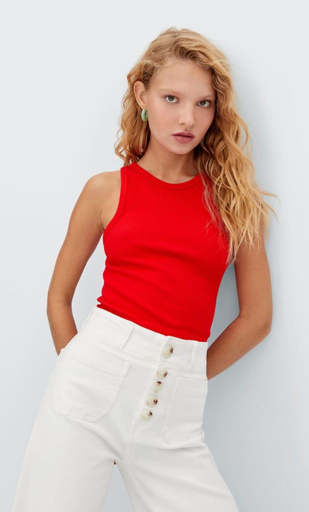 Stradivarius: las camisetas y tops más trendy y baratas para adelantarte a la primavera 98 Stradivarius: las camisetas y tops más trendy y baratas para adelantarte a la primavera