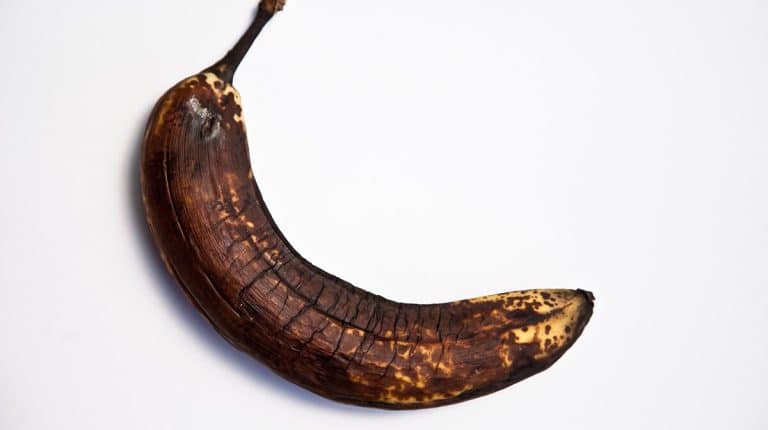 El truco definitivo para conservar plátanos maduros sin que se pongan negros (basado en ciencia)