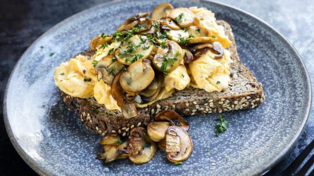 Ingredientes para 2 personas del revuelto de setas