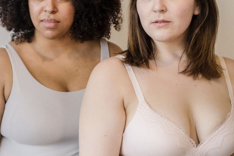 Breast Lift, el método sin cirugía para embellecer el pecho