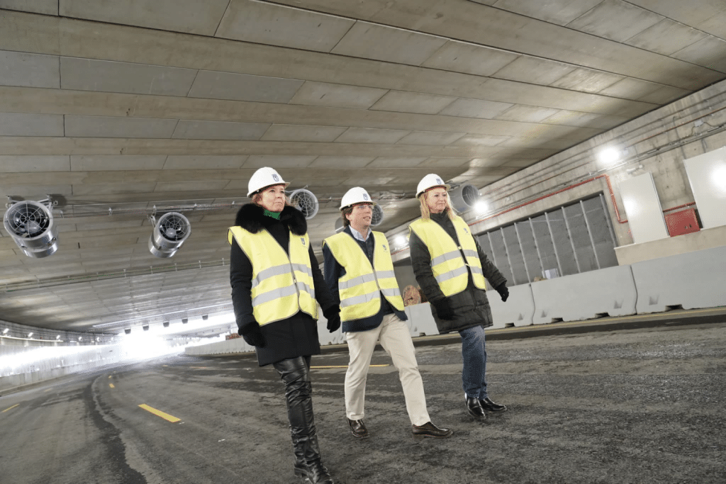 La Operación Mahou – Calderón. Los anuncios de Almeida