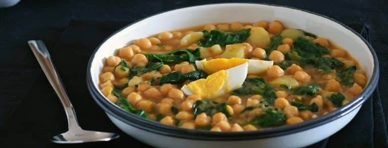 La receta del potaje de garbanzos como lo hacía tu abuela