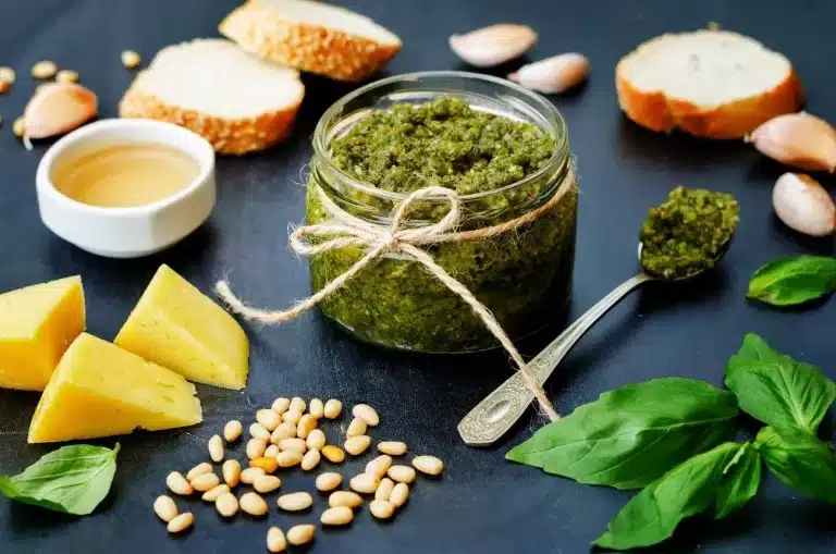 Las cuatro variantes del pesto que te harán olvidar a la original