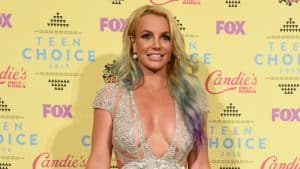 El zasca de Britney Spears a sus fans tras asomar por el techo de un Mercedes: "Nada es lo que parece"
