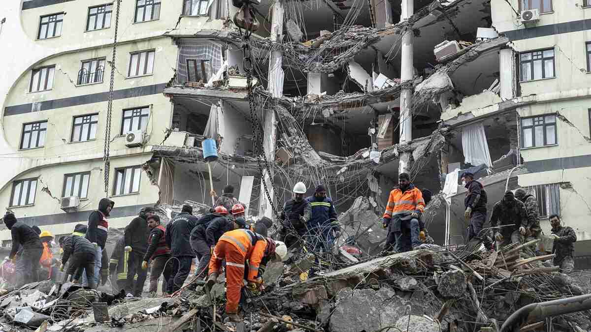 equipos rescate terremoto en Turquía equipos rescate terremoto en Turquía