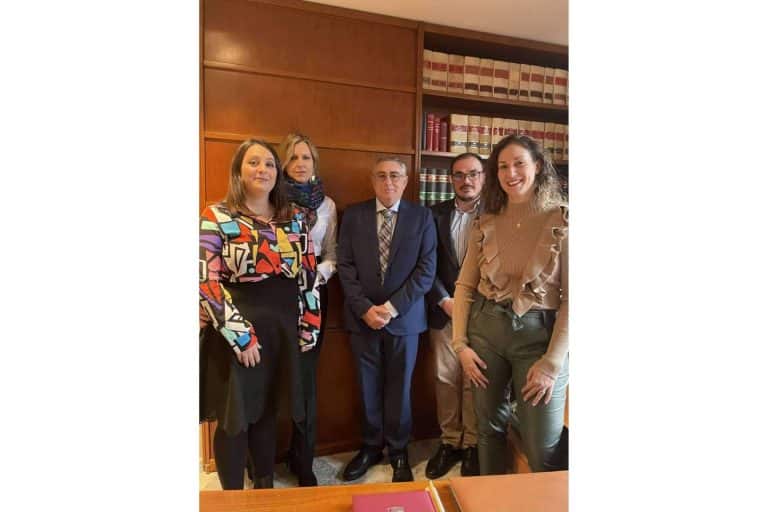 Reclamación judicial por impago de deudas, con Peraltalaw