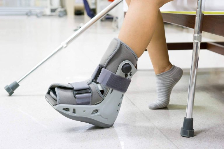 Por qué una bota Walker contribuye a la recuperación de fracturas y esguinces