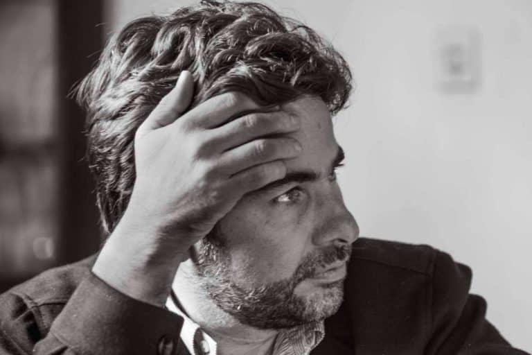 Ismael Enrique Arciniegas Gómez da recomendaciones para hacer negocios en Colombia