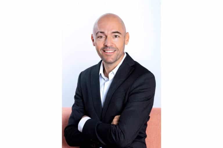 '¿Instinto o intuición?' es la primera novela de Paco Moreno Llamas