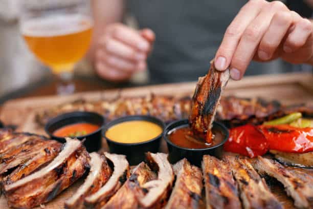Con qué acompañar las costillas de cerdo