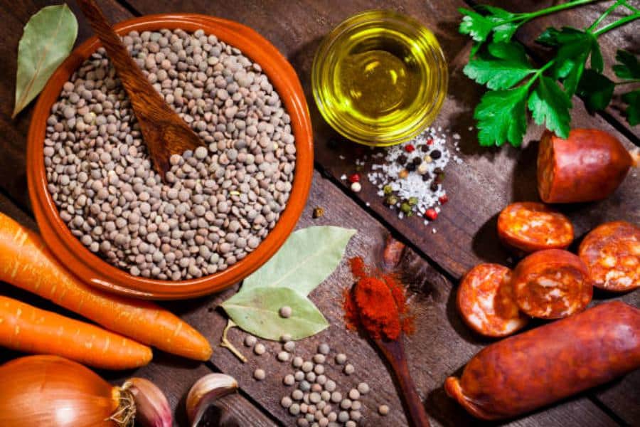 Ingredientes para la receta de lentejas con chorizo