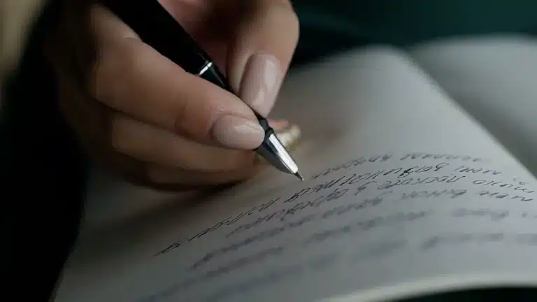 ¿Por qué tener mala letra es un signo de inteligencia?