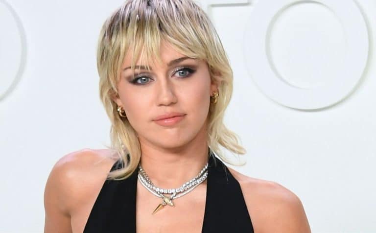 Los 10 secretos que la familia de Miley Cyrus no quieren sacar a la luz