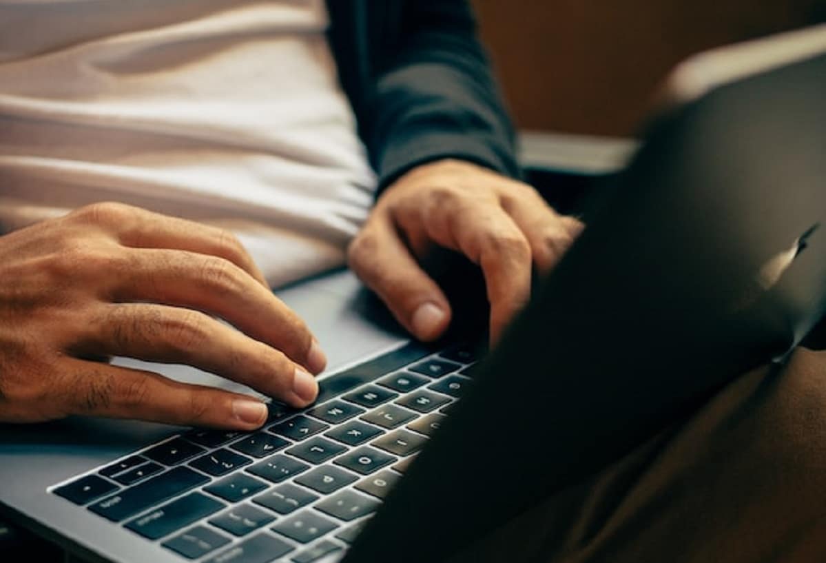 ordenador portatil chico