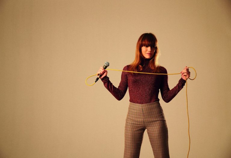 El poder de una cantautora: La Bien Querida en la Riviera