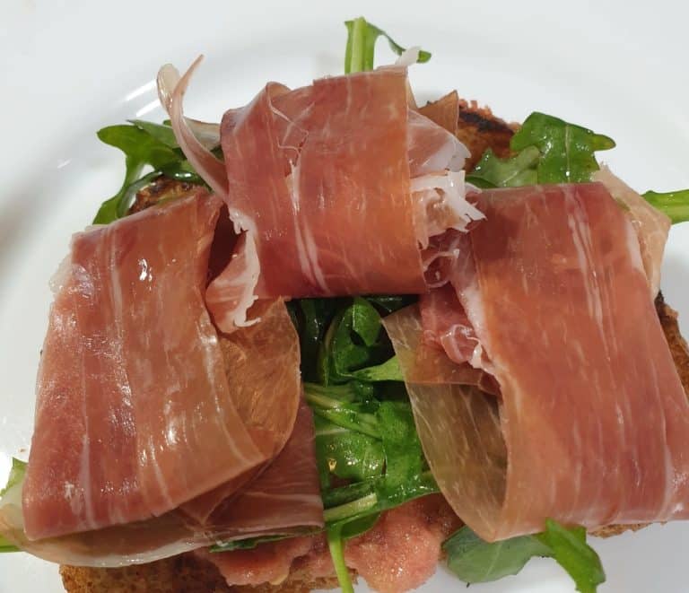 Torrijas saladas: así puedes prepararlas si no te gusta el dulce