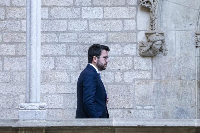 Aragonès plantea un cara a cara con Ayuso para confrontar modelos: 