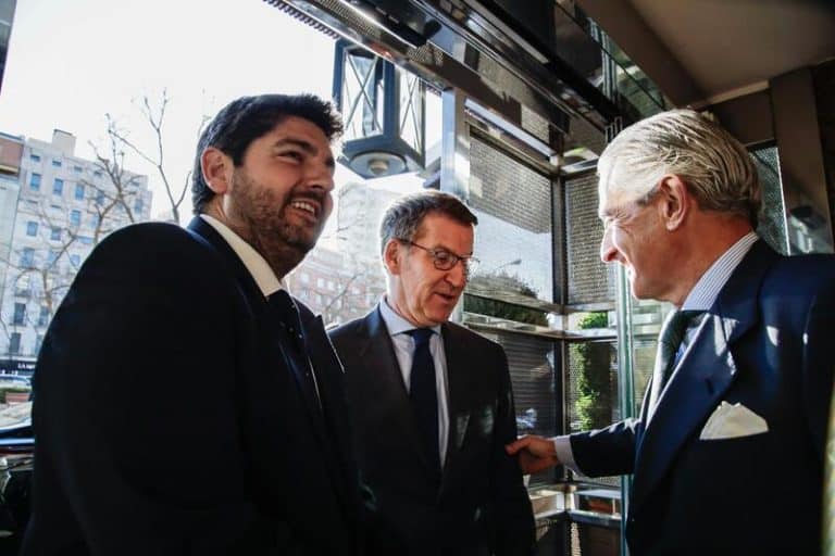 López Miras anuncia la creación de un centro de captación de inversiones de empresas nacionales y extranjeras