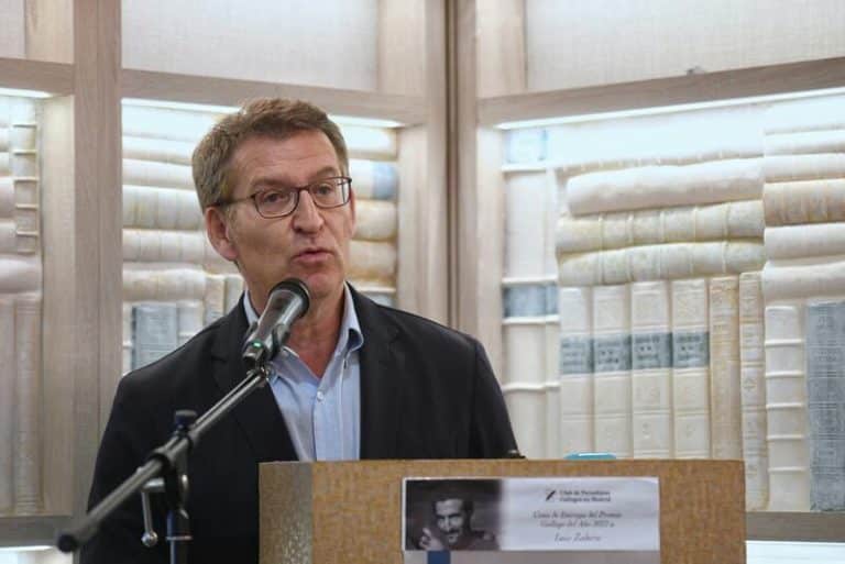 Feijóo participa en una reunión en la Embajada de Suecia y no asistirá al debate