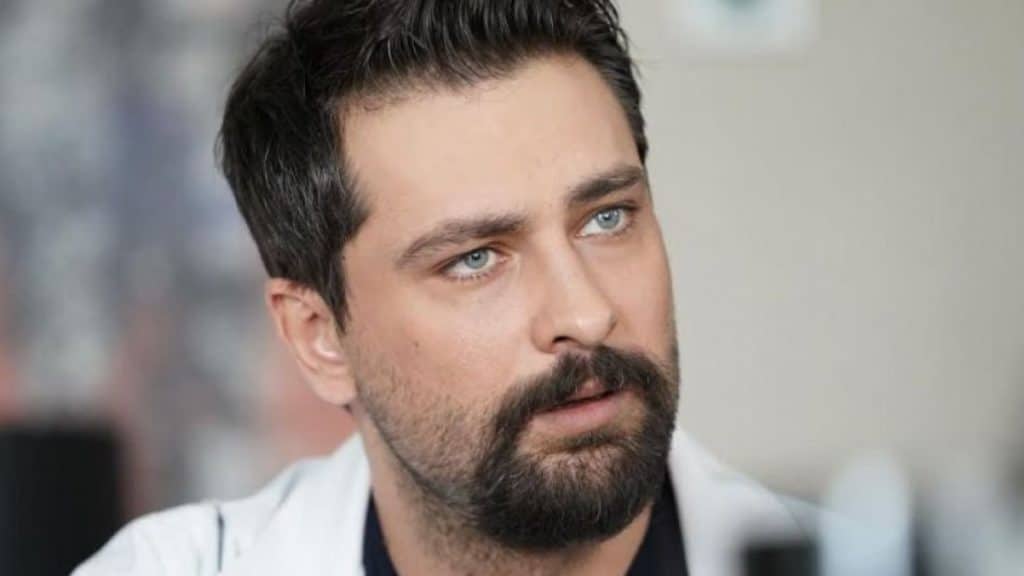 Pecado original: el protragonista Onur Tuna, nuevo sex symbol, tiene el corazón ocupado