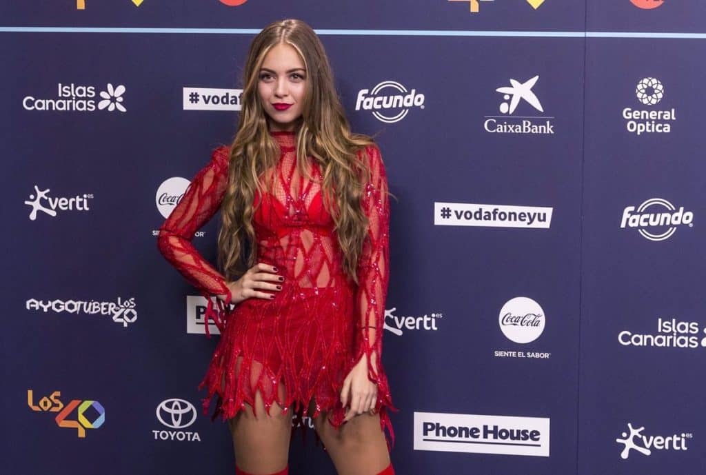 ¿Por qué diferenciarse con el género pop, cuando los demás artistas se alejan de él?