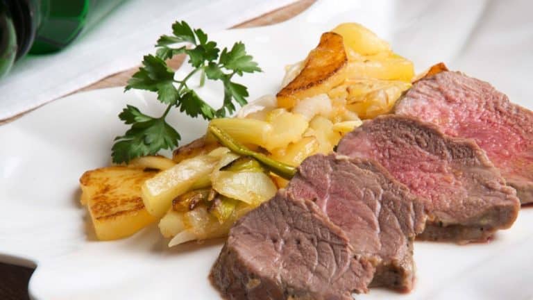 Arguiñano prepara así una presa de ibérico al horno mejor que el secreto