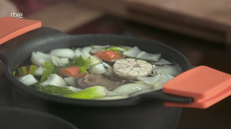 Así puedes preparar unos deliciosos espárragos en salsa como los hermanos Torres