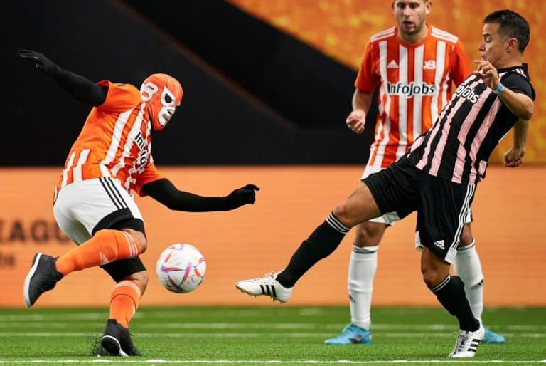 Así son los penaltis en la Kings League y Borja Iglesias los sufre