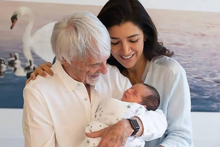 No es ninguna broma: Bernie Ecclestone detenido en Portugal a los 95 años con una escopeta en su jet