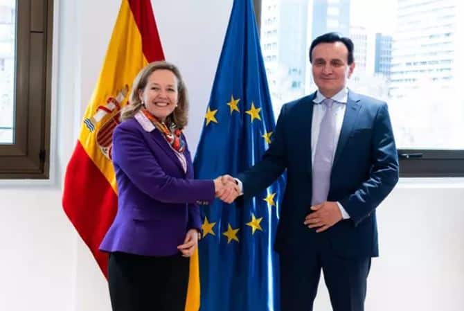 AstraZeneca prevé contratar a 1.000 personas más en España tras invertir 400 millones el año pasado