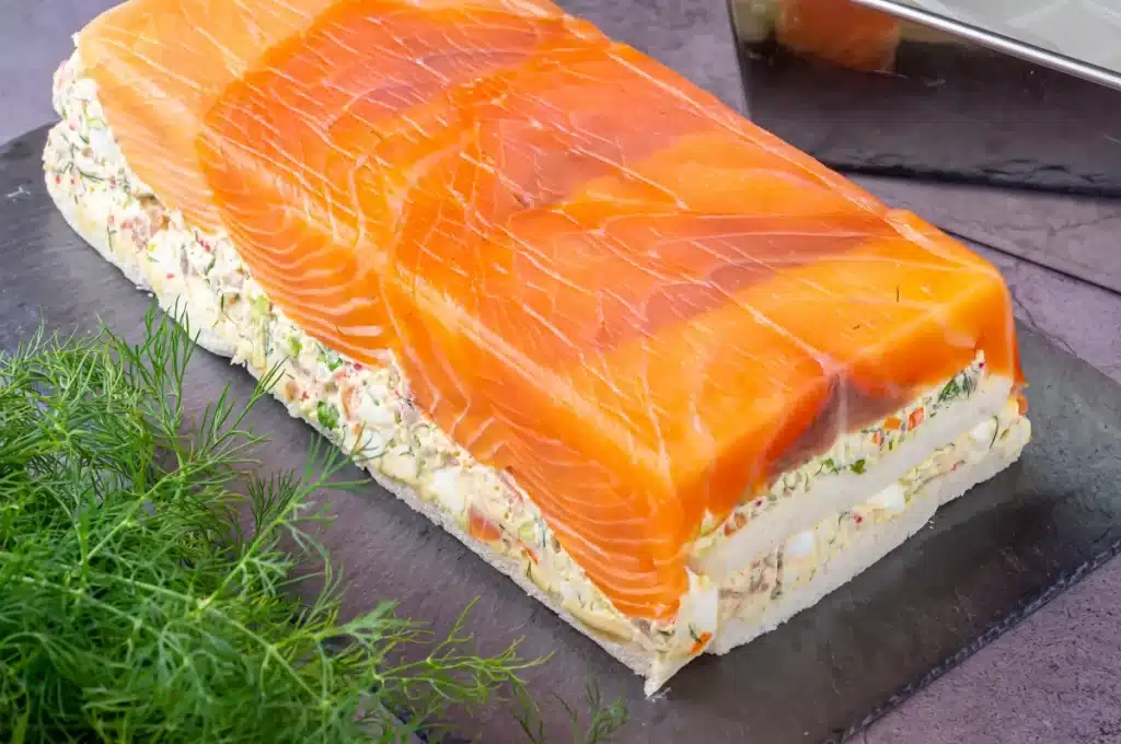 El pastel de salmón para sorprender a los invitados en Semana Santa