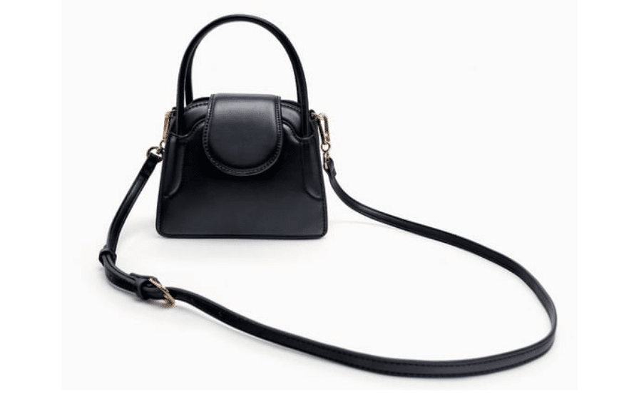 El bolso de Zara a mitad de precio que está arrasando como tendencia