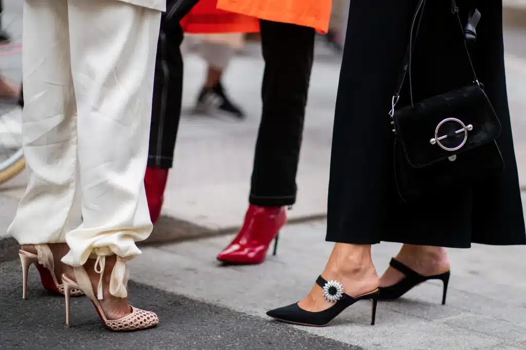 ¿Cómo andar con tacones?