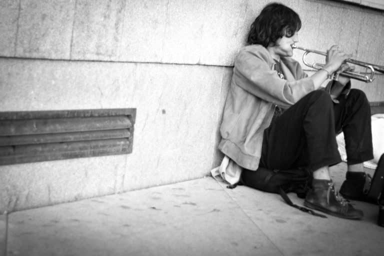 Una multa de 750 o «morir» en la calle: la decisión de los músicos en Madrid