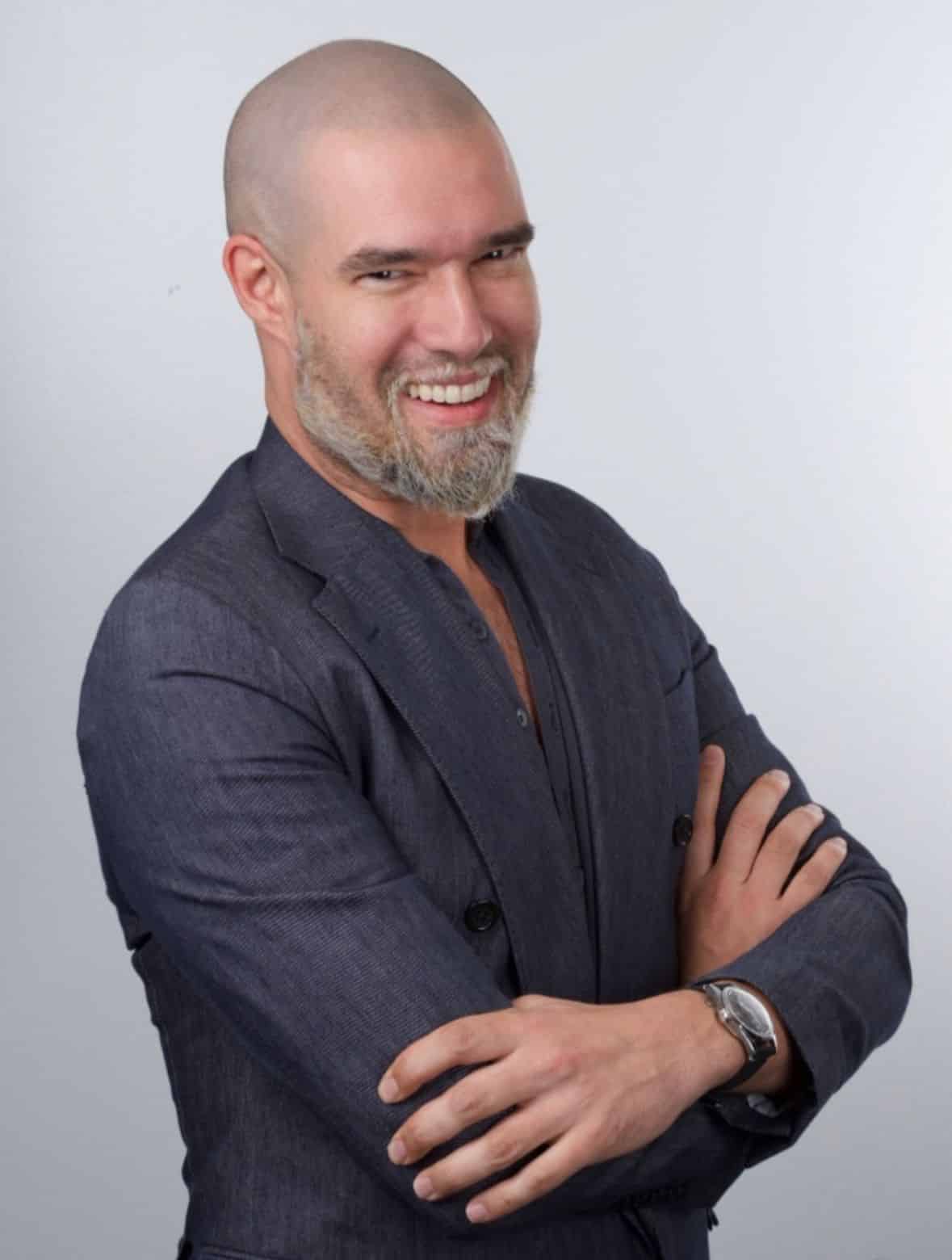 El prestigioso odontólogo Iván Malagón amplia sus servicios e inaugura Iván Malagón Skin 1 IVN MALAGN