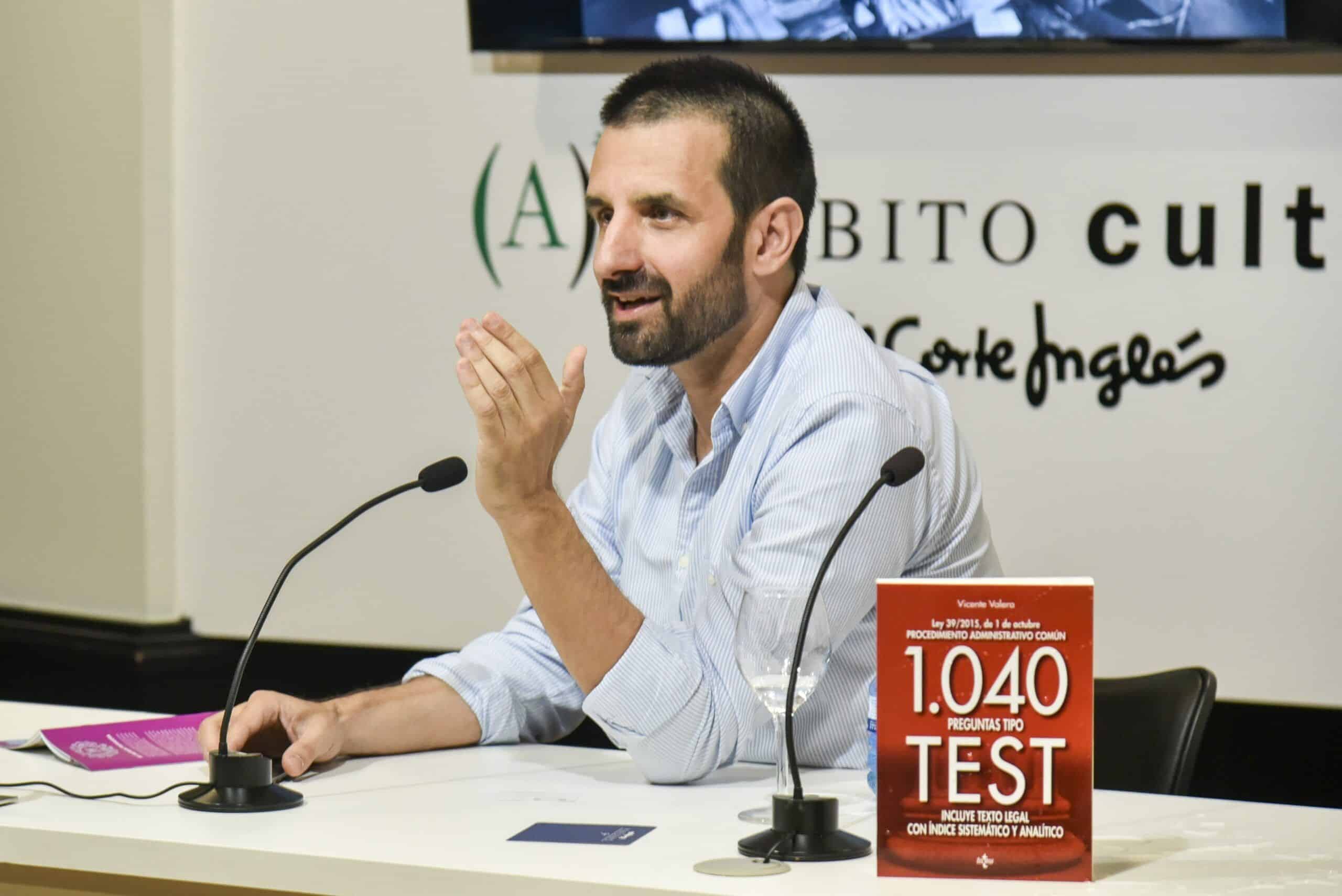 Vicente Valera ayuda a preparar las oposiciones de Auxiliar Administrativo del Estado 1 Vicente Valera ayuda a preparar las oposiciones de Auxiliar Administrativo del Estado