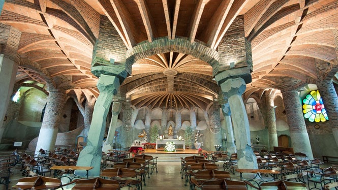 La cripta de la Colònia Güell de Barcelona