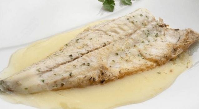 La deliciosa lubina en salsa de Arguiñano que puedes preparar en 10 minutos