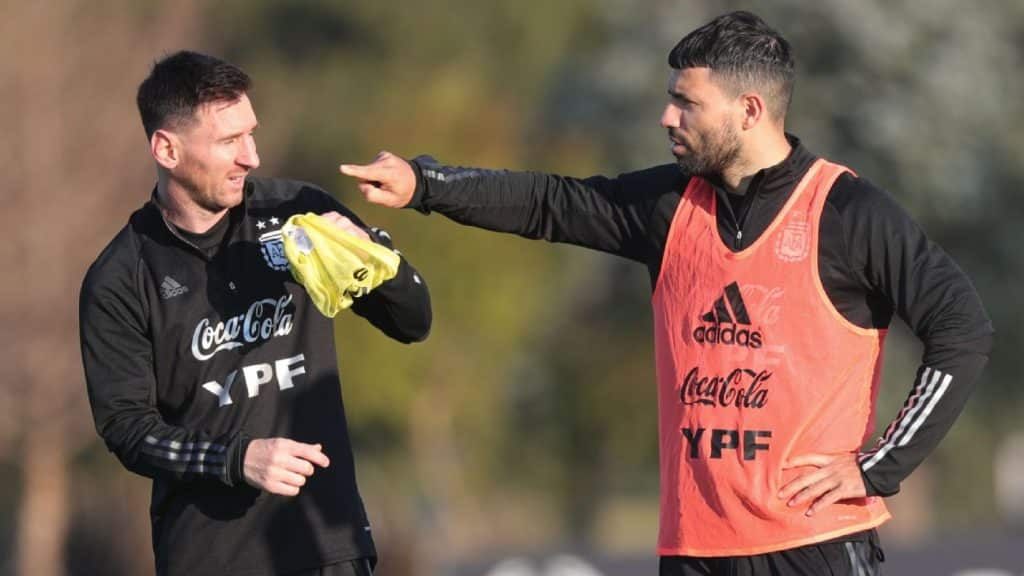 Agüero da las claves para la vuelta de Messi al FC Barcelona 58 Laporta tiene que irse tras Messi