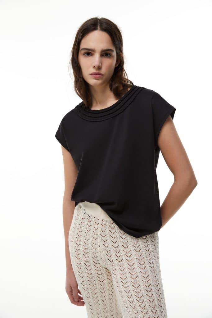 Camiseta trenza cuello de Sfera