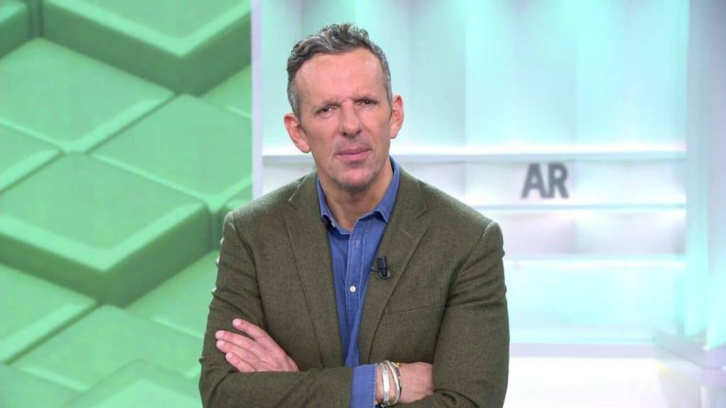 Los cabreos más sonados de Joaquín Prat en Ya es Mediodía 36 Otros incidentes en los que Joaquín Prat ha demostrado su disgusto con la producción del programa