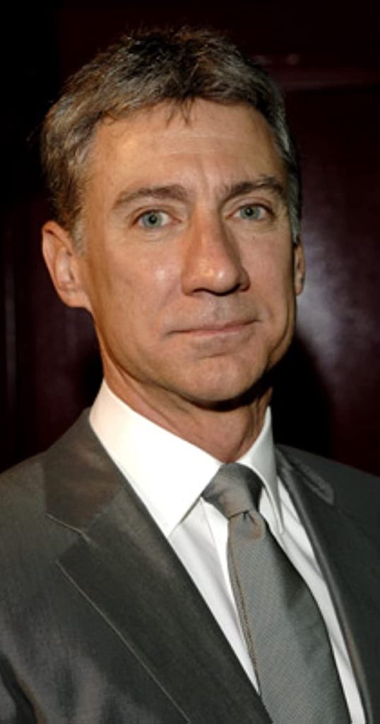 MV5BMTQ2NjcyMjQyMV5BMl5BanBnXkFtZTYwODcxODY0. V1 UY1200 CR8406301200 AL