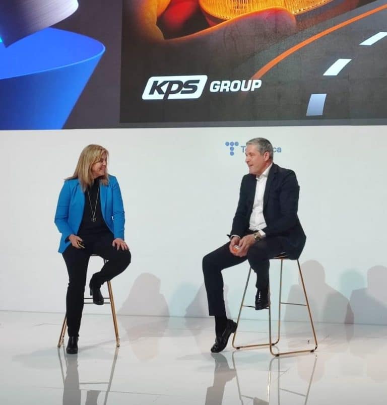 FlashLED en el MWC: "España es idónea para apostar por la digitalización de las carreteras"