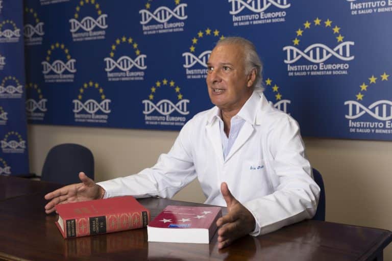 La hipertensión mal controlada provoca infartos e ictus según el profesor de cardiología, Manuel de la Peña