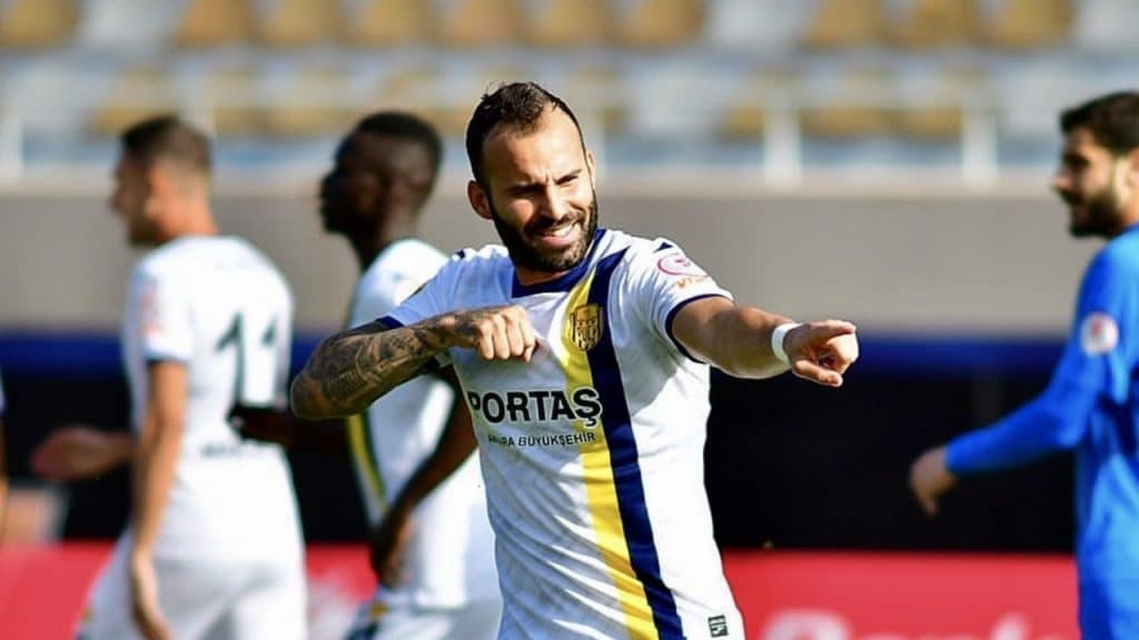 Para este ciclo luce difícil su fichaje