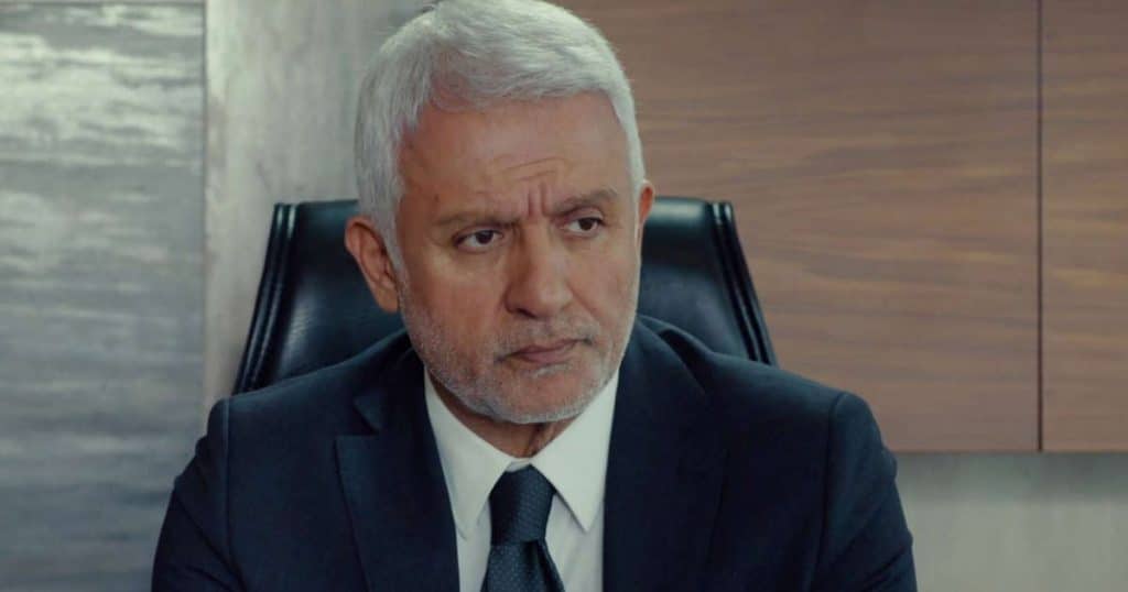 Yalat Bulut interpreta a Halit Argun en Pecado Original